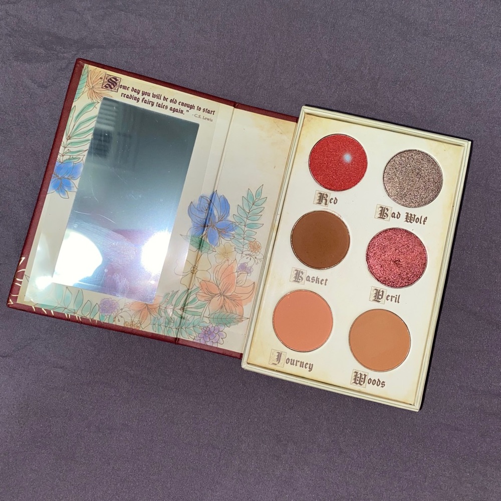 Storybook Cosmetics eyeshadow palette